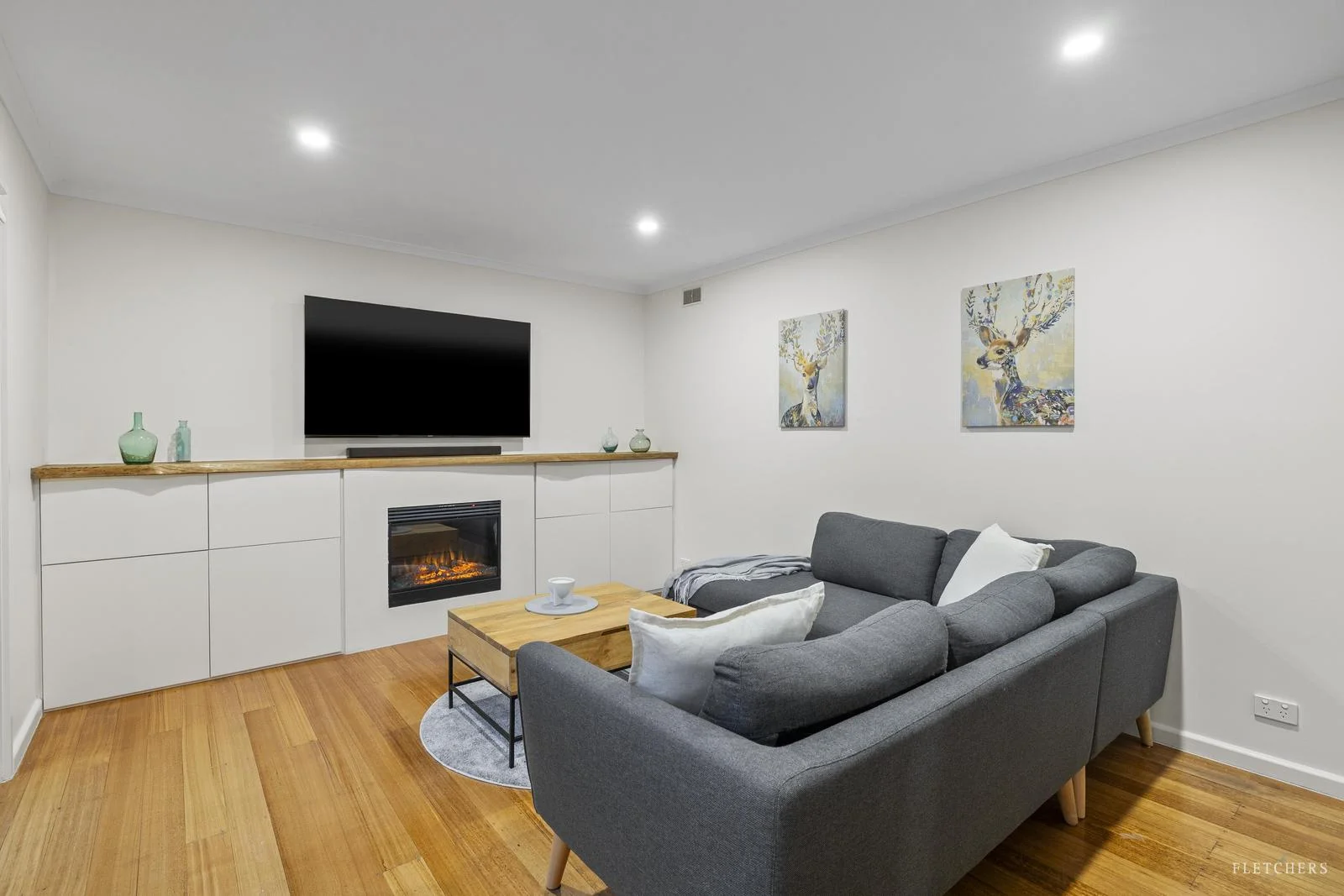 6 Parry Drive, Mooroolbark VIC 3138 photo 5