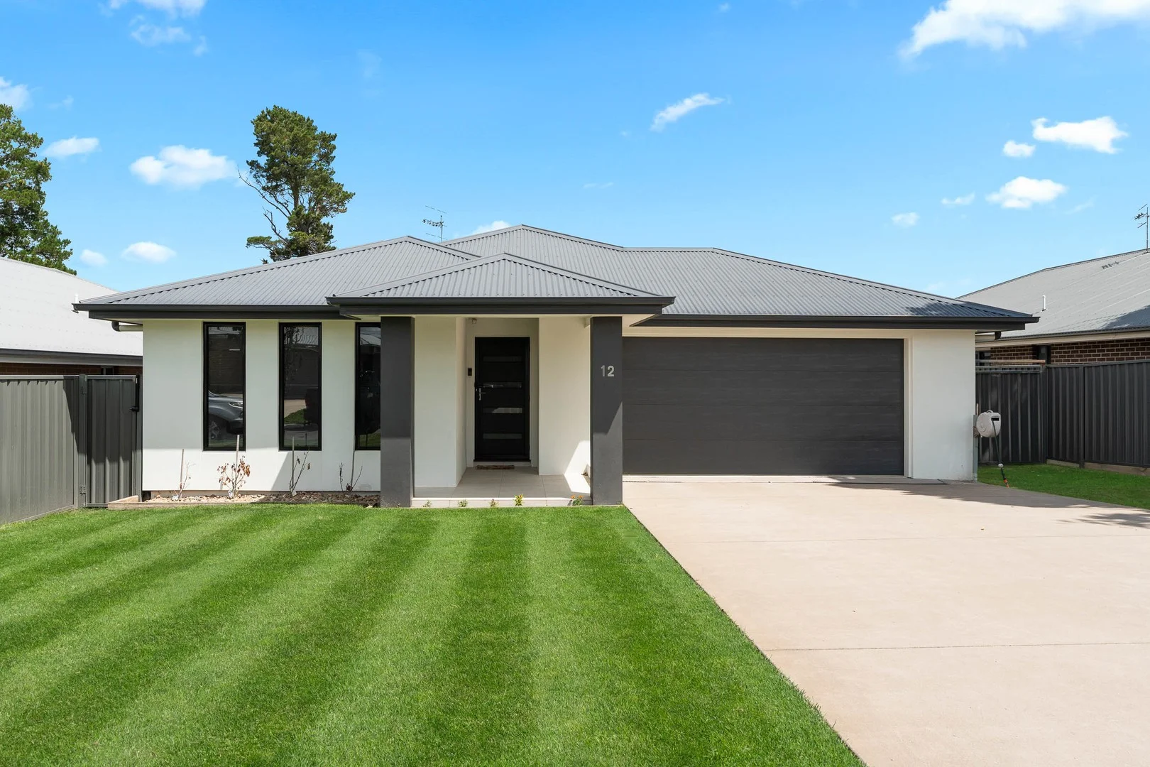 12 Huxtable place, Goulburn NSW 2580