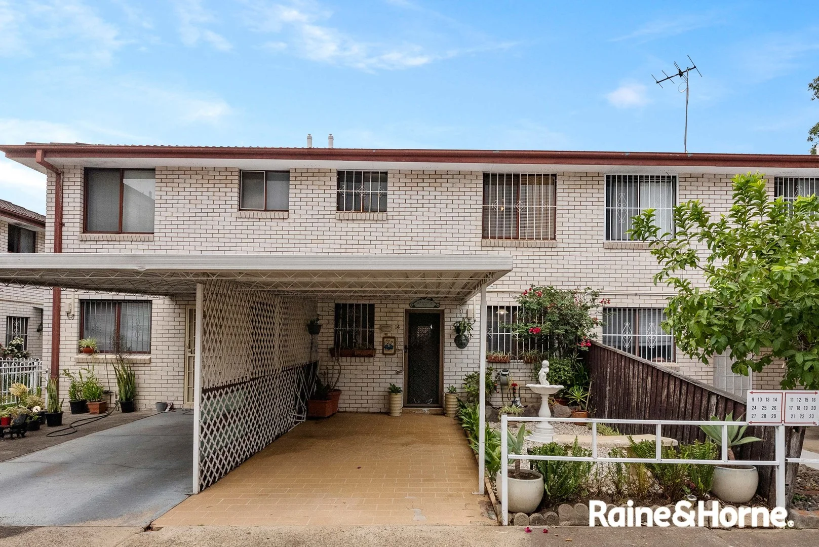 14/6-8 Clifford Avenue, Canley Vale NSW 2166