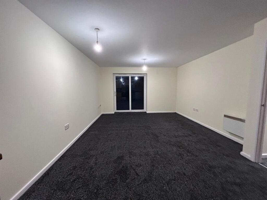 Additional image 2 of Hollin Bank Court, Blackburn, BB2 4GY