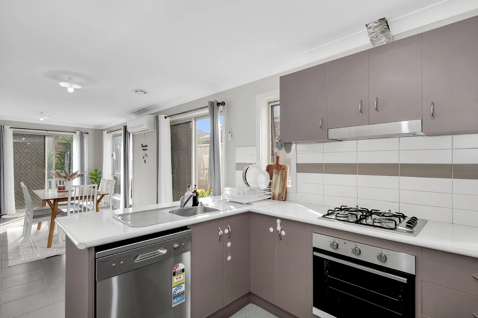 Additional image 6 of 1/2A Flinders Crescent, Wyndham Vale VIC 3024