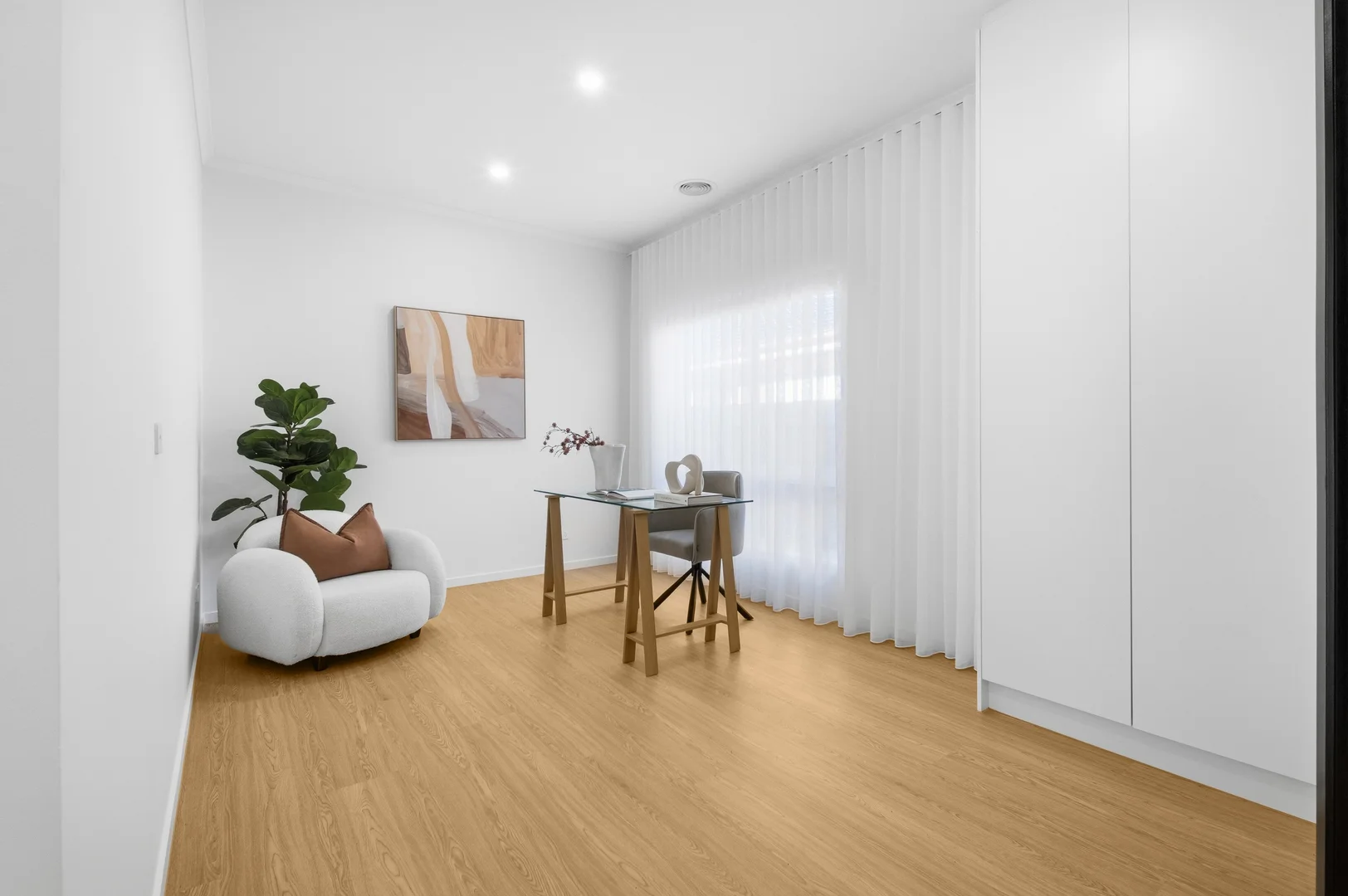 8 Venus Court, Hillside VIC 3037 photo 3