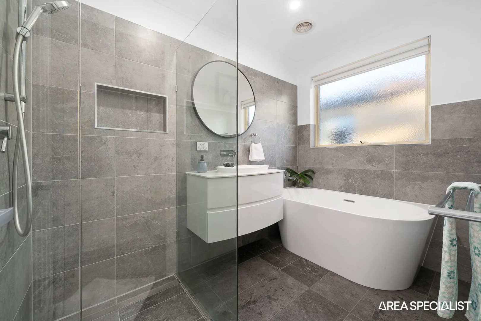 Additional image 9 of 18 Yellowbox Crescent, Lyndhurst VIC 3975