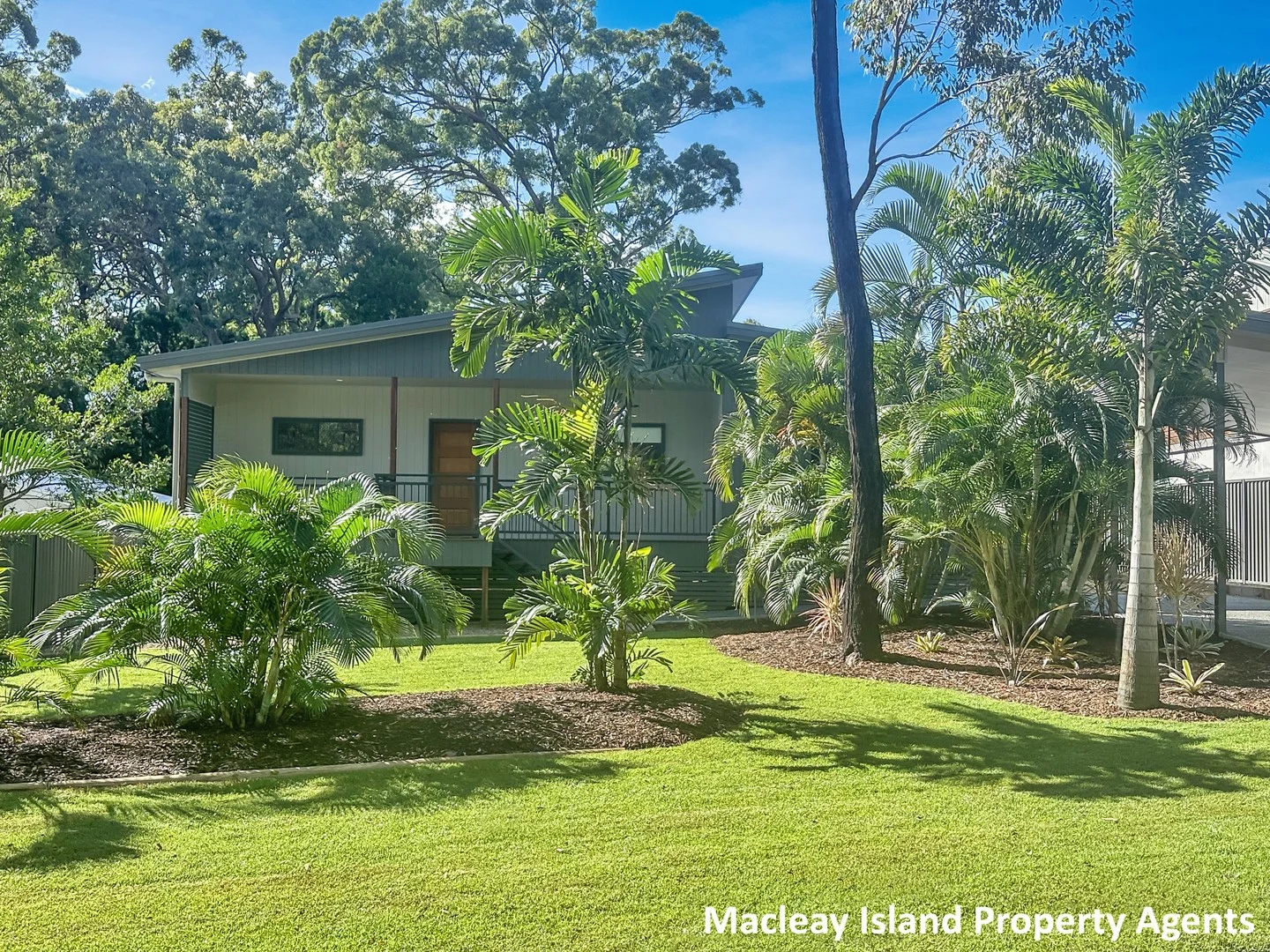 22 President Terrace, Macleay Island QLD 4184