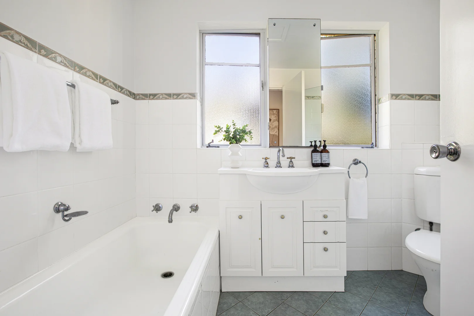 Additional image 8 of 4/4 Milner Crescent, Wollstonecraft NSW 2065