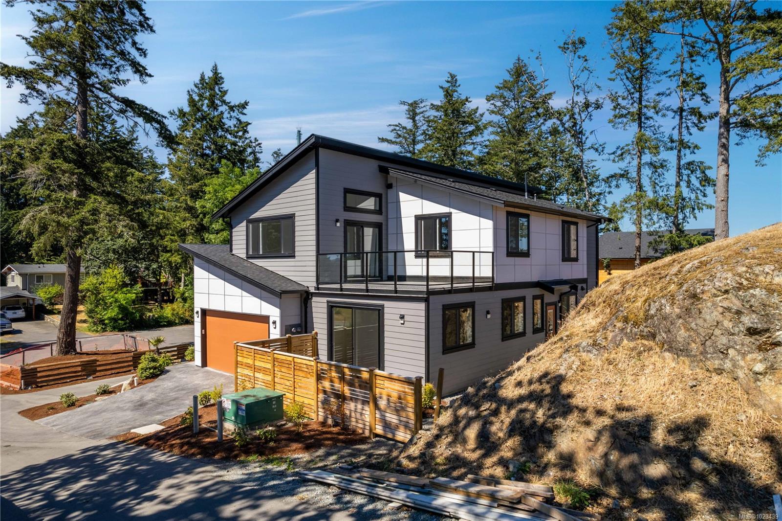 Additional image 3 of 231 Heddle Avenue, View Royal, BC, V9B 1T9