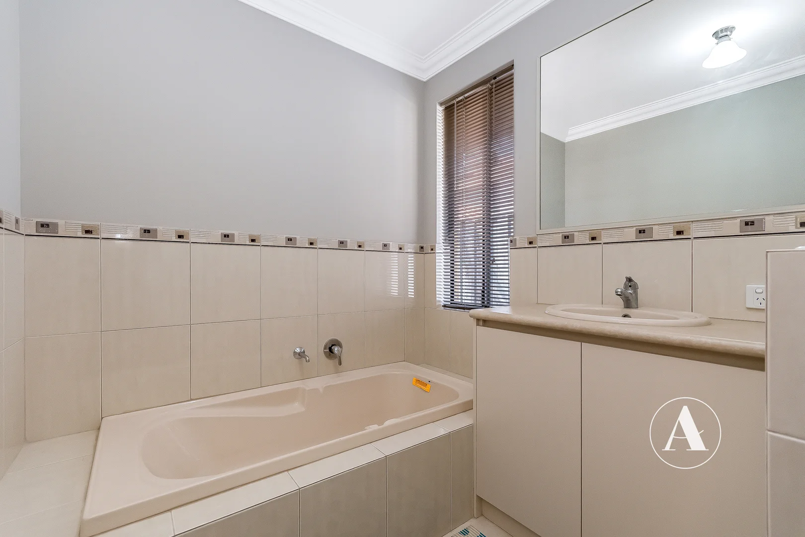 Additional image 18 of 30 Ambleside Way, Canning Vale WA 6155