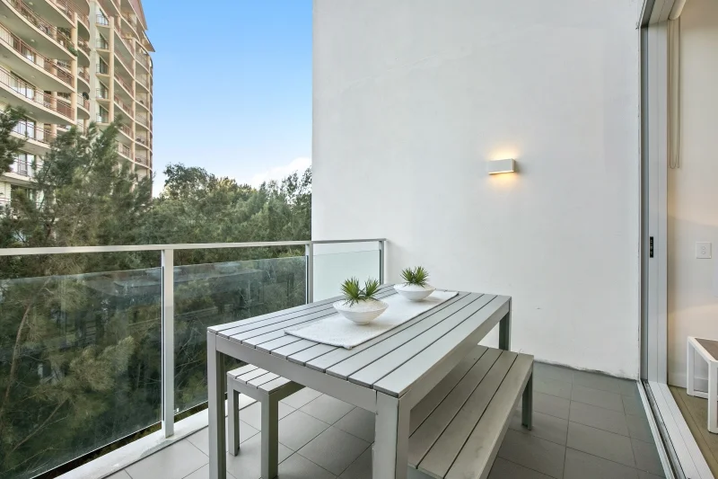 Additional image 5 of 903/8 Northcote Street, St Leonards NSW 2065