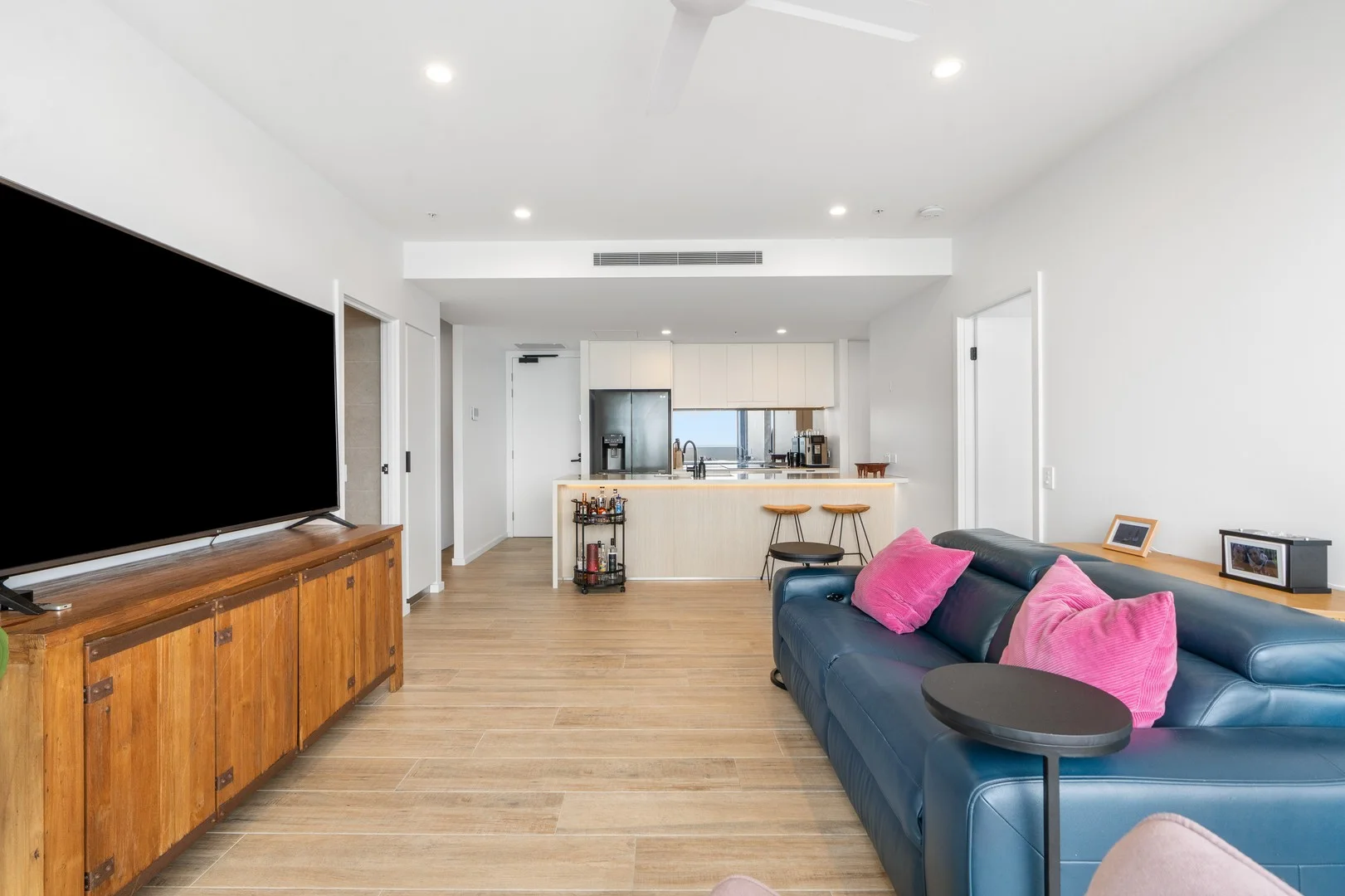 Additional image 3 of 901/2 Mawarra Street, Palm Beach QLD 4221