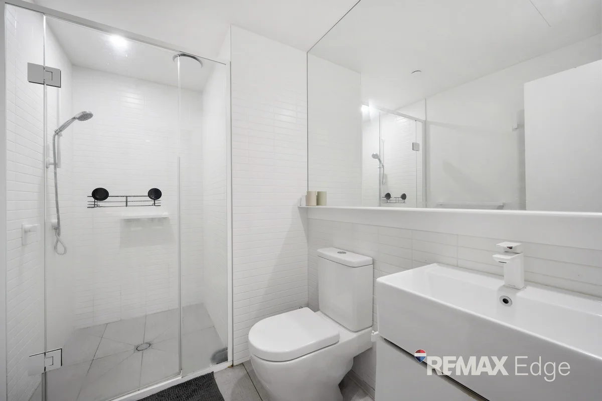 Additional image 8 of 2402/296 Lt Lonsdale Street, Melbourne VIC 3000