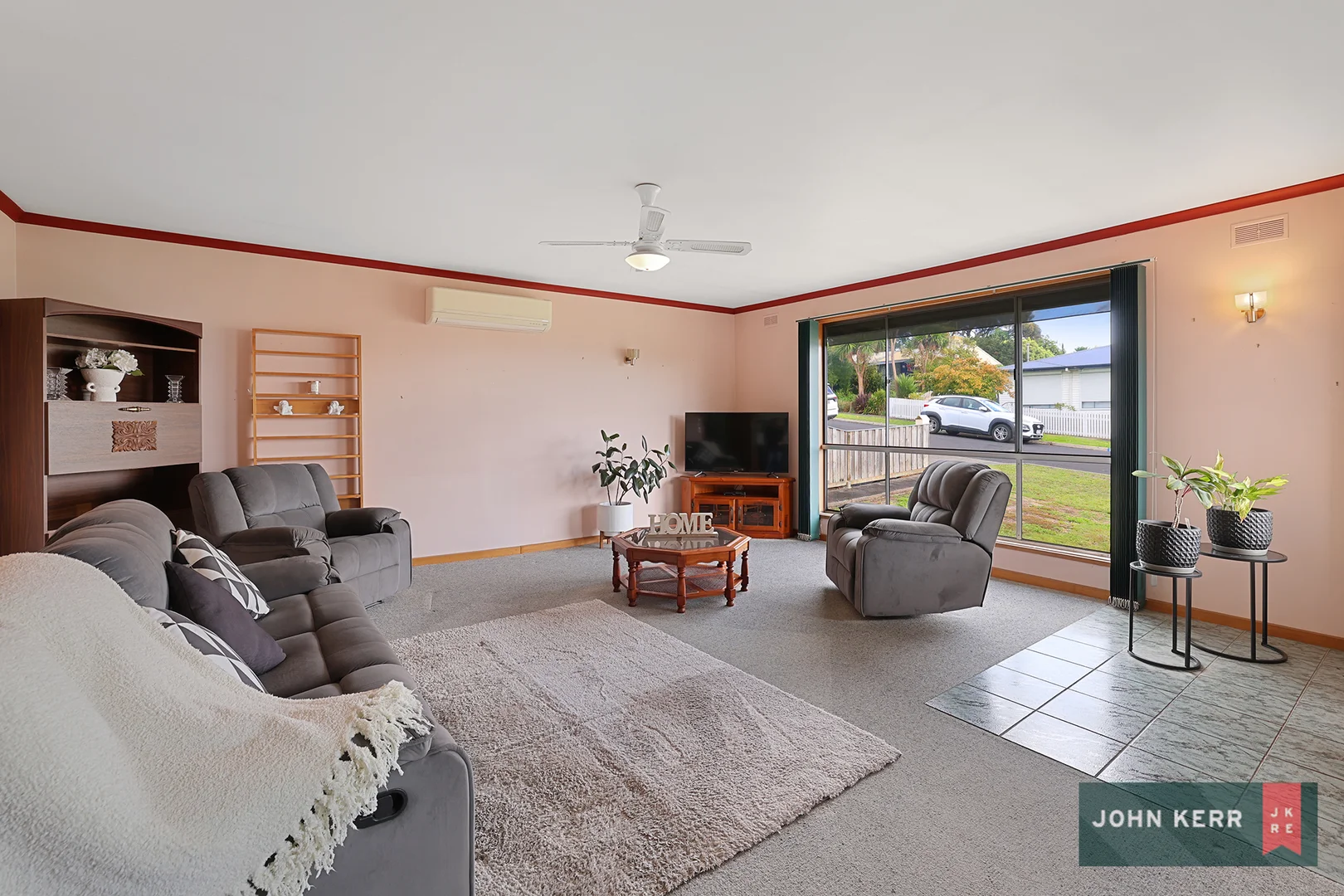 23 Mann Street, Moe VIC 3825 photo 2