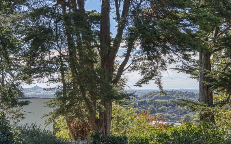 Exceptional position on Milton Lane in Wells, with outdoor pool and far-reaching views photo 2