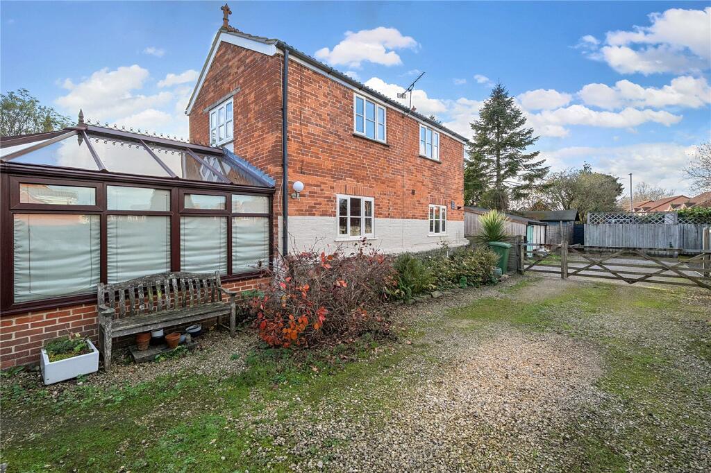 Additional image 21 of Bella View Gardens, Glastonbury, Somerset, BA6