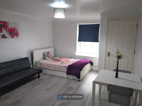 Vachel Road, Reading RG1, Studio to rent
