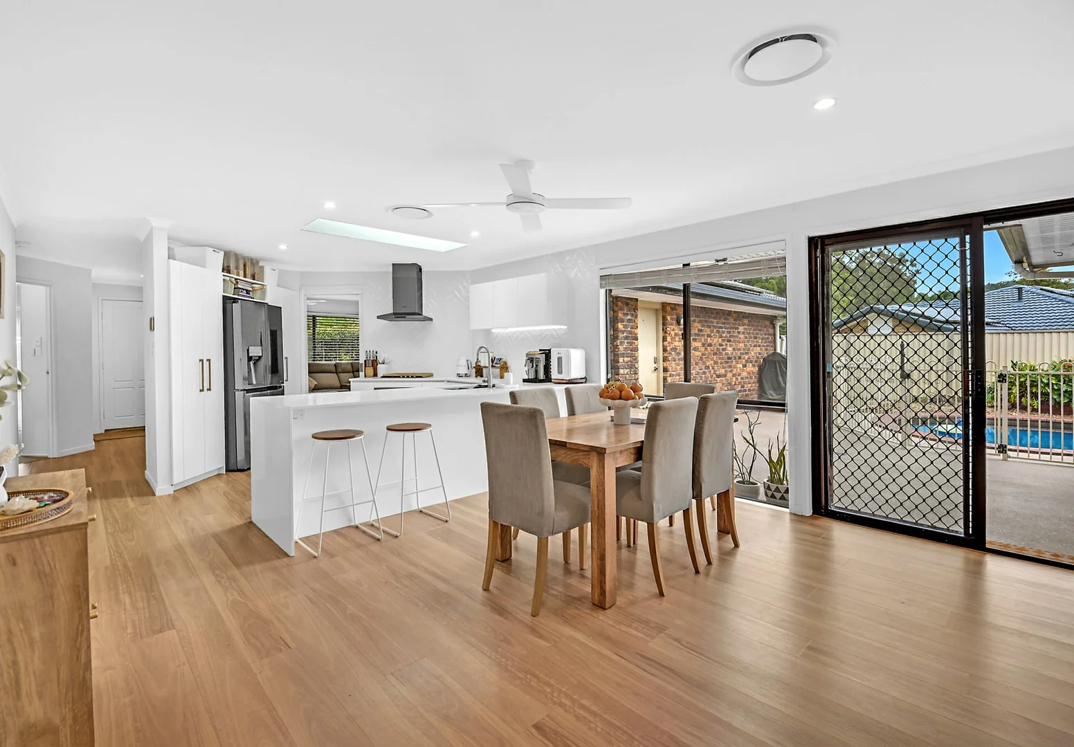 34 Teasdale Drive, Nerang QLD 4211 photo 4