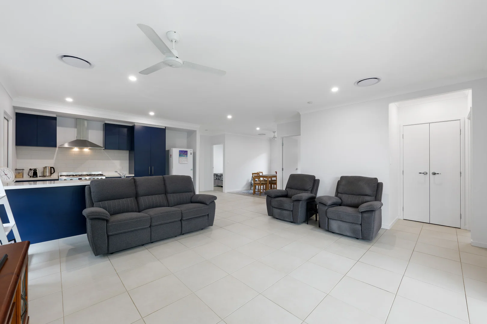12 Hepworth Way, Morayfield QLD 4506 photo 4