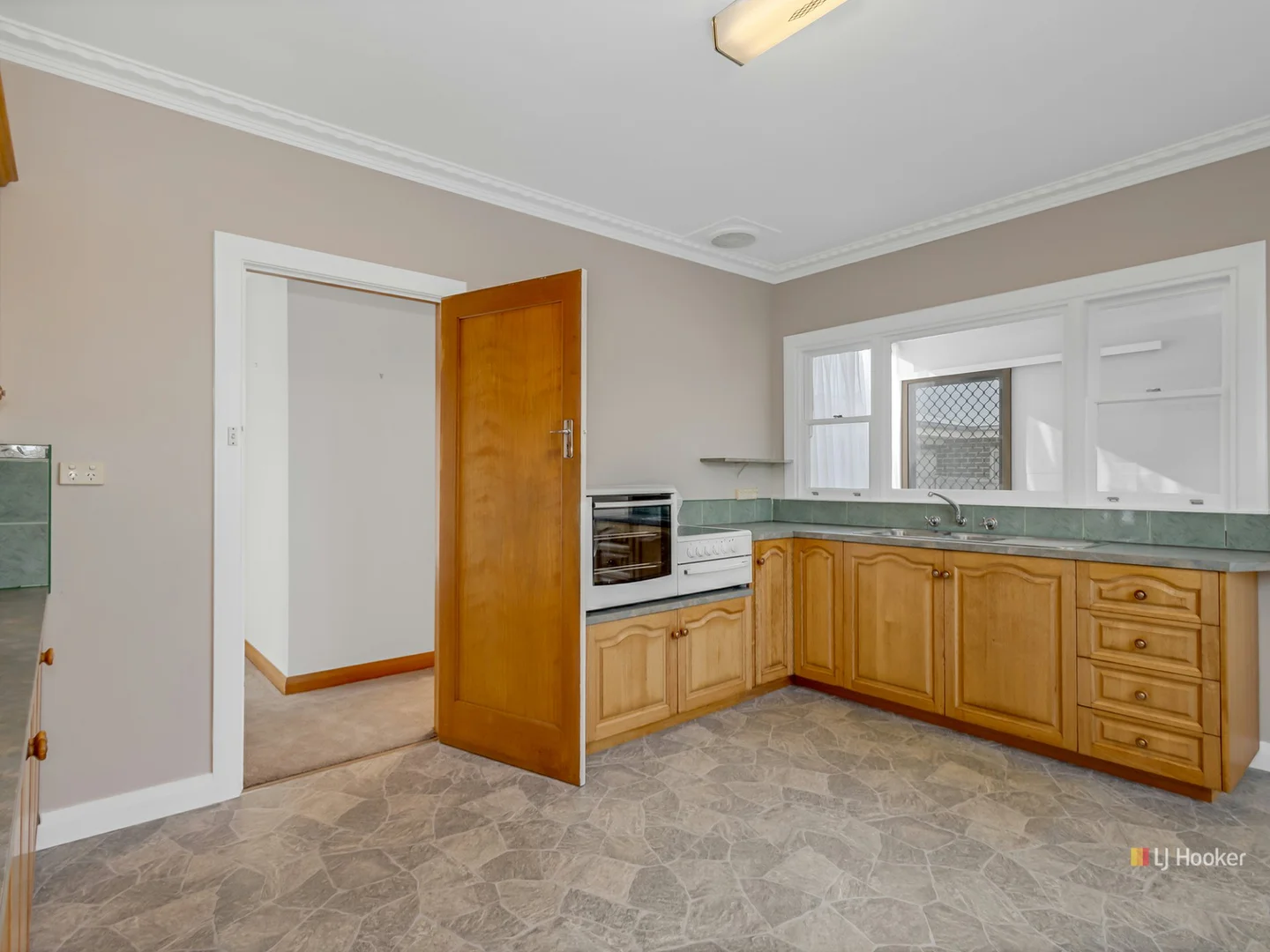 Additional image 2 of 11 Murfet Crescent, Devonport TAS 7310