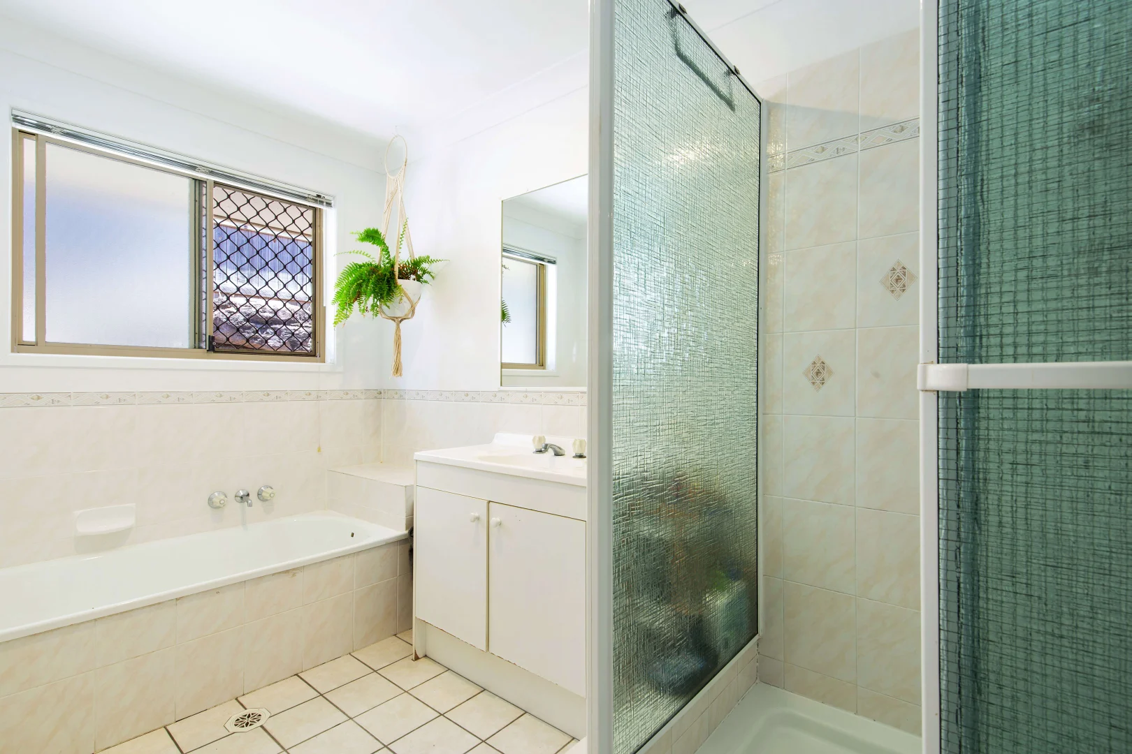 Additional image 9 of 2 Violin Place, Arana Hills QLD 4054