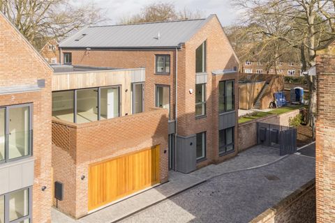 Fulford Road, York YO10, New home