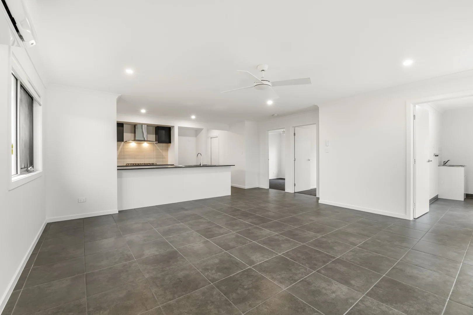 65 Lucas Drive, White Rock QLD 4306 photo 4
