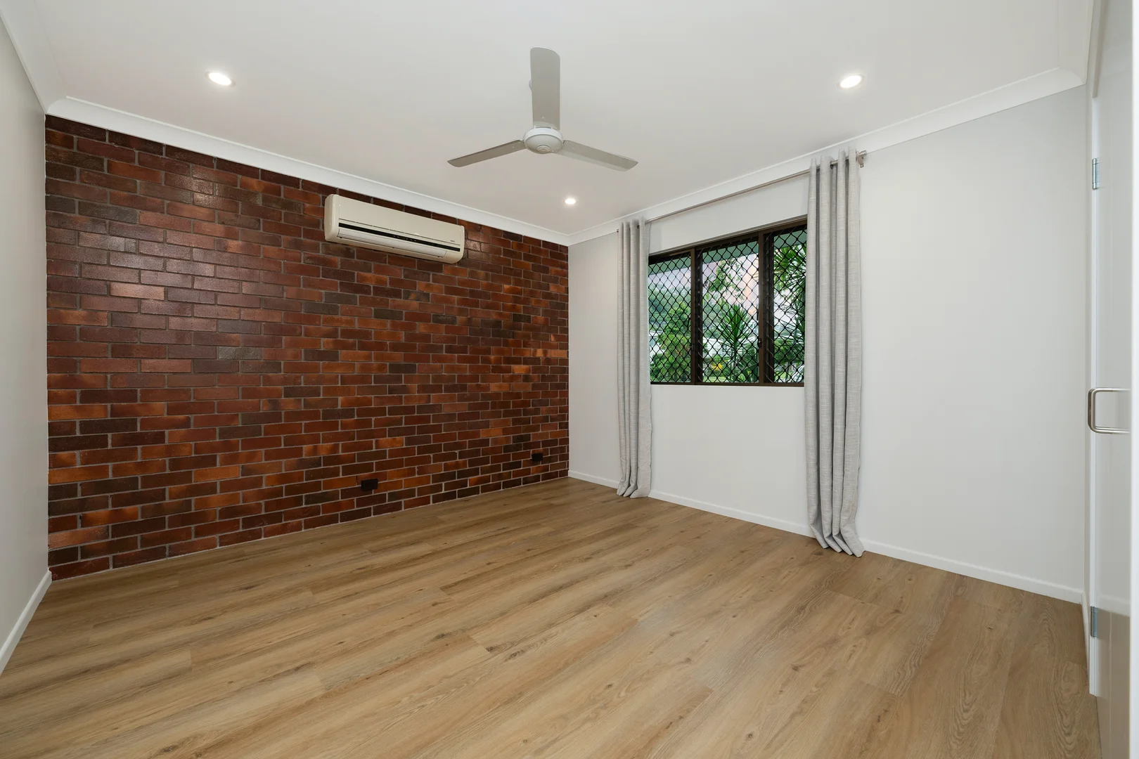 Additional image 7 of 4 Bennett Street, Mount Louisa QLD 4814
