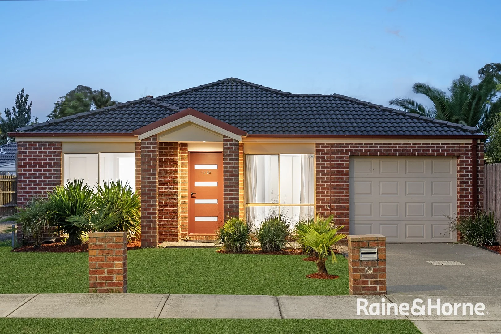 1/39 Normanby Street, Cranbourne VIC 3977