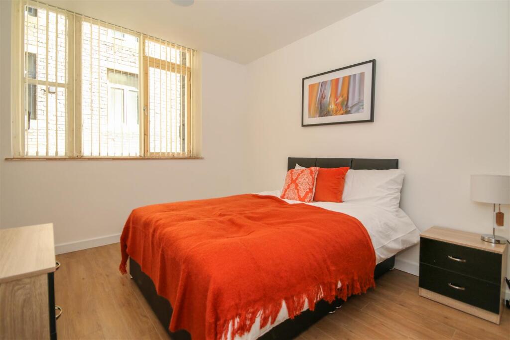 Airedale House, Sunbridge Road photo 4