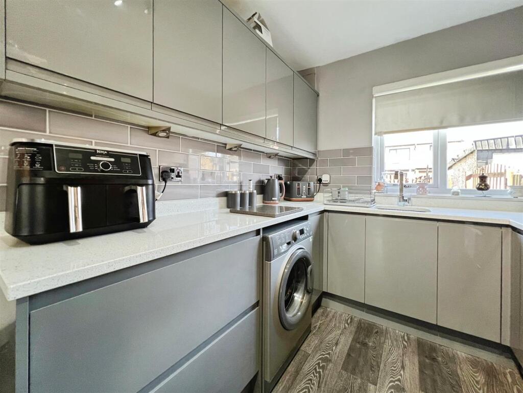 Additional image 10 of Wrose Grove, Bradford, BD2 1PQ