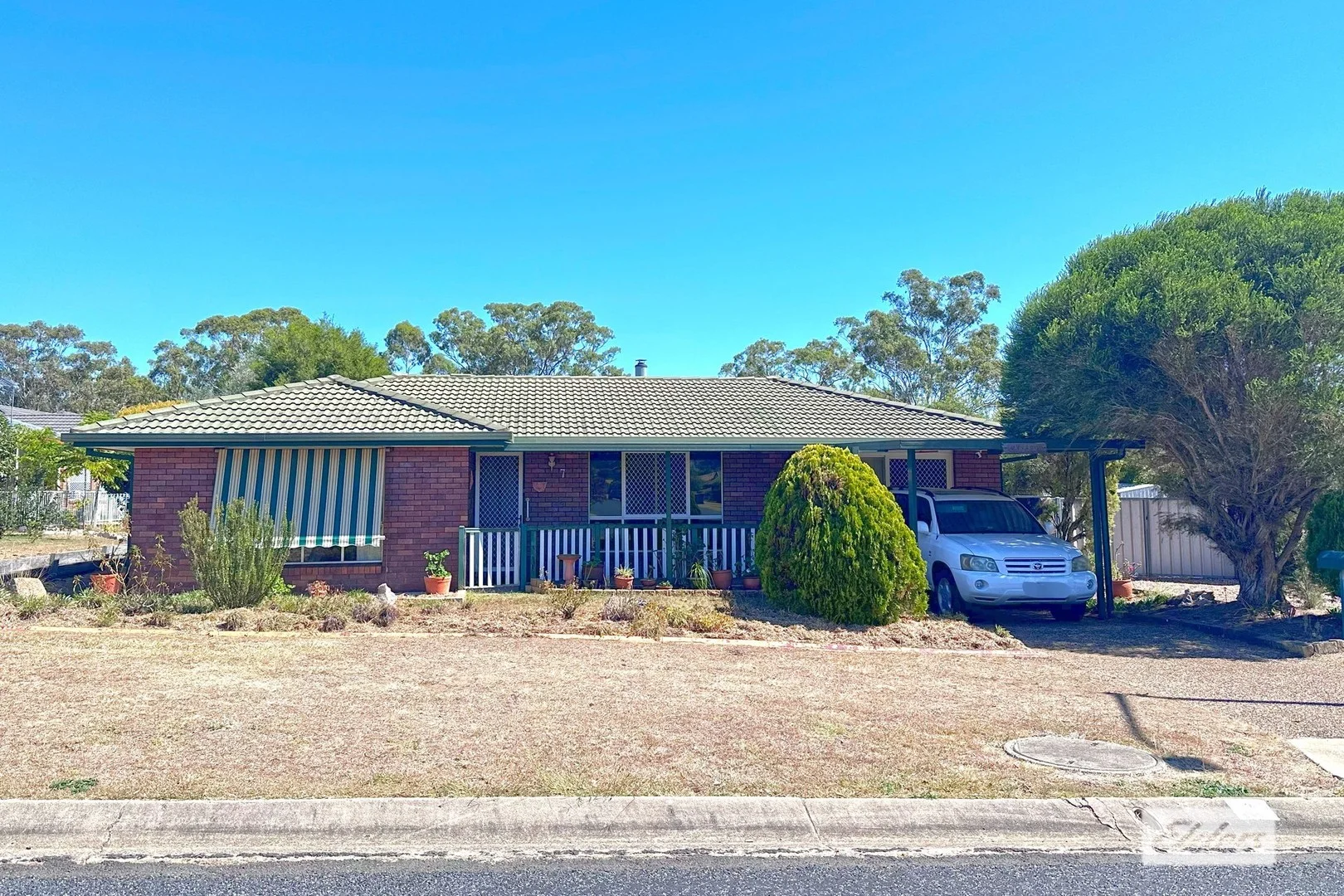 7 Golf Links Avenue, Warwick QLD 4370