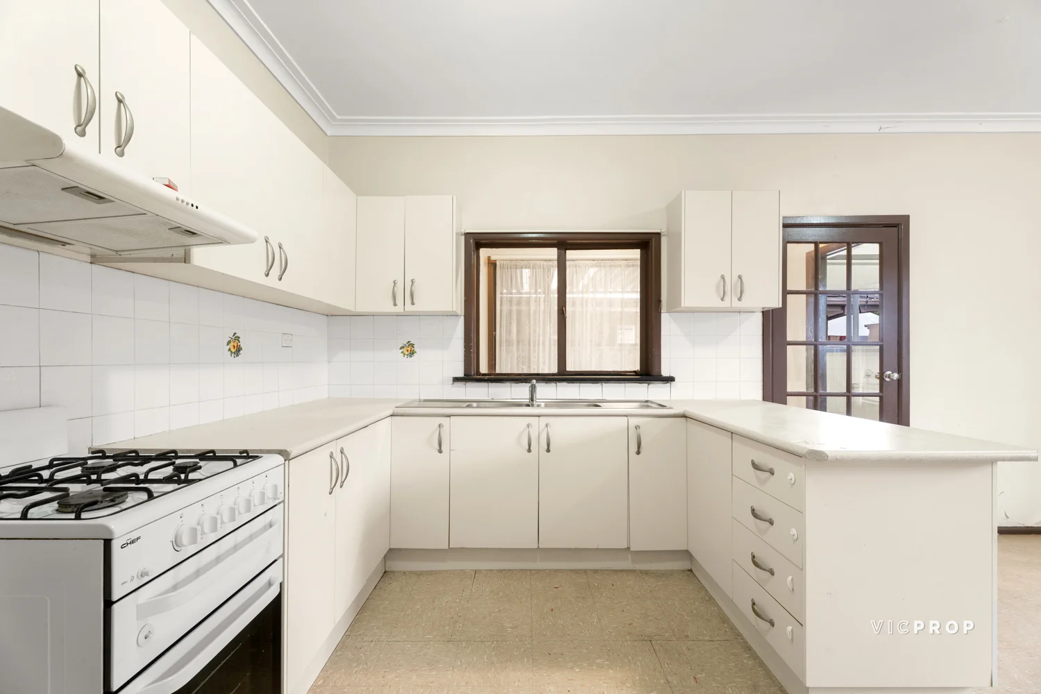 Additional image 4 of 2 James Street, St Albans VIC 3021