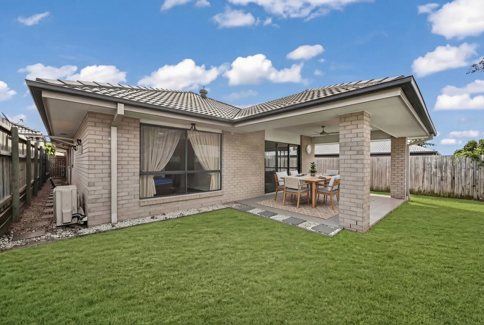 Additional image 16 of 20 Derwent Close, Holmview QLD 4207