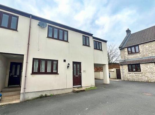 Pows Court, Midsomer Norton