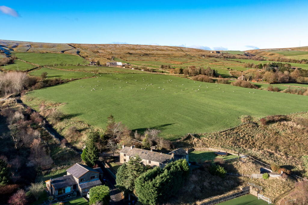 Sliven Clod Road, Rossendale, BB4 8UG photo 3