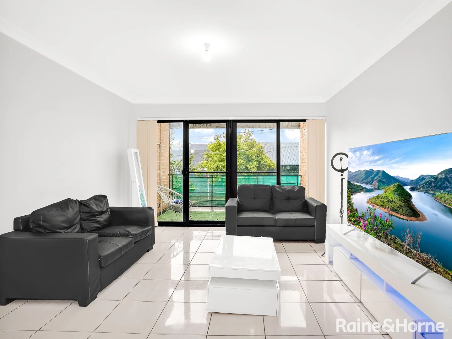 Additional image 3 of 4A/34-36 Phillip Street, St Marys NSW 2760