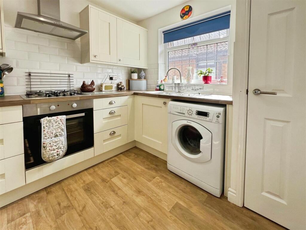 Additional image 7 of Hazelcroft, Bradford, BD2 3TH