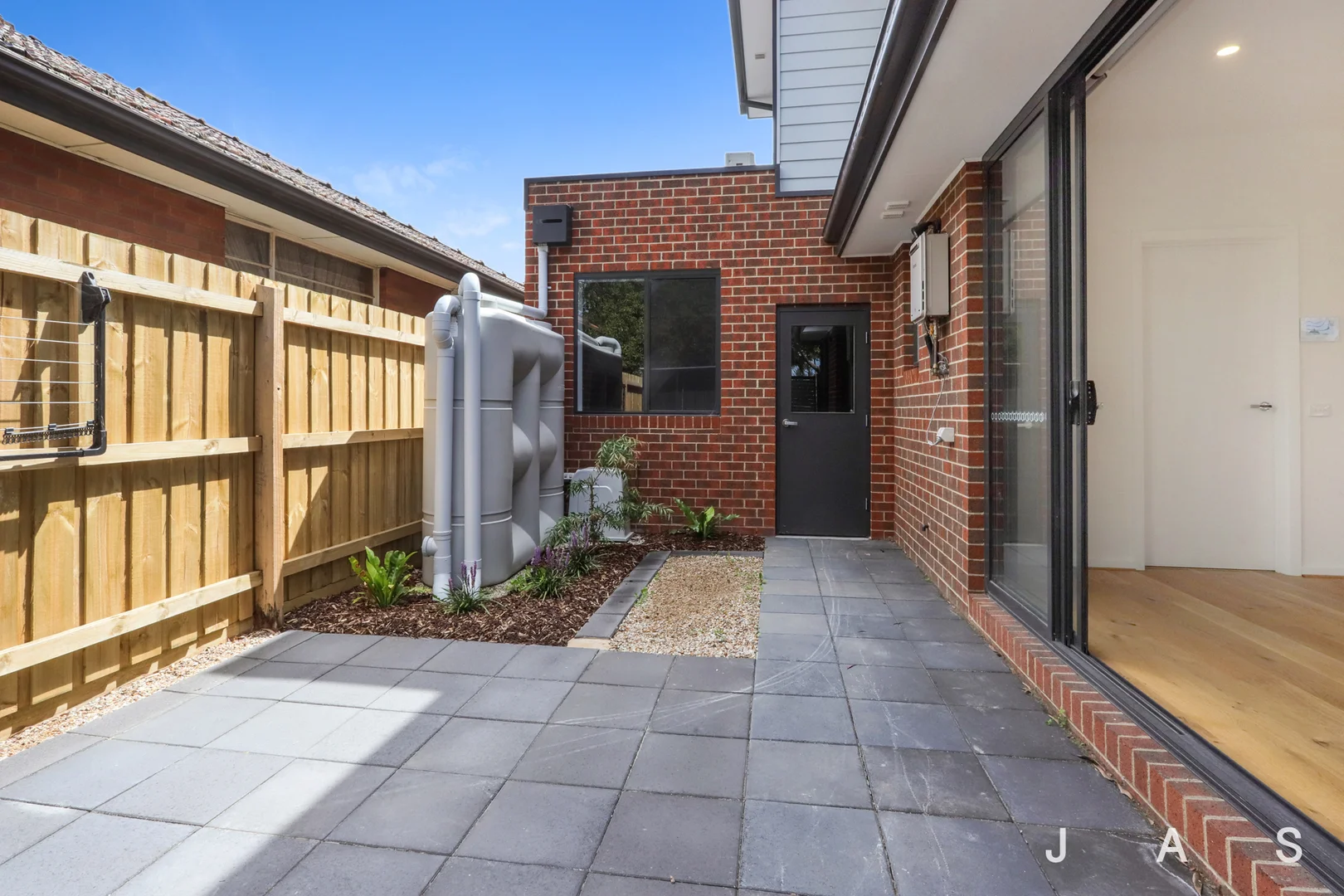Additional image 7 of 1/6 Almond Avenue, Brooklyn VIC 3012
