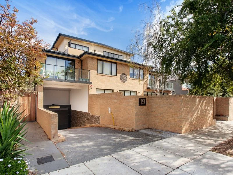 103/19 Lillimur Road, Ormond VIC 3204