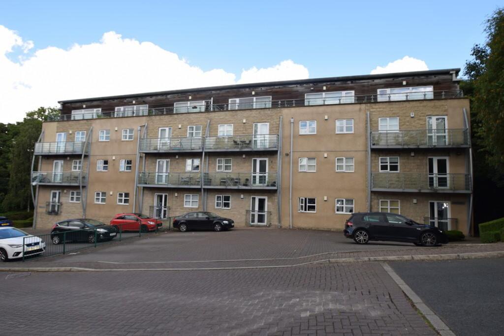 Brackendale, Bradford, BD10