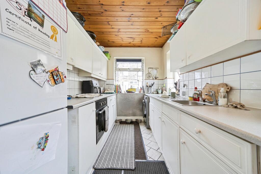 Additional image 5 of Fourlands Road, Bradford