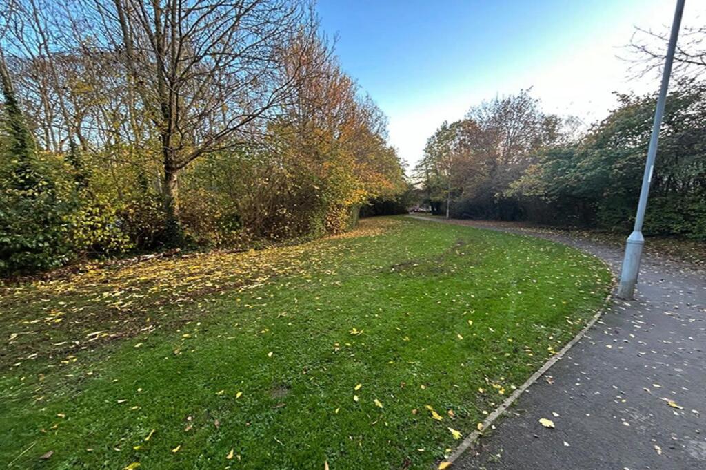 Land Site, at Swan Avenue, Gilstead, Bingley, Bradford, BD163PU