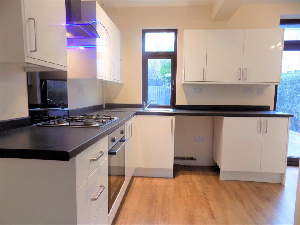 Additional image 5 of Leamington Drive,  Bradford, BD10