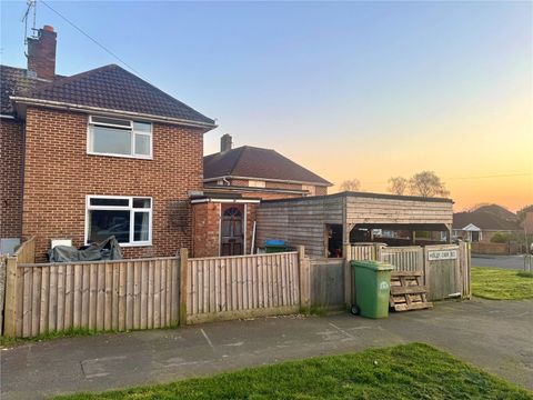 Hollyoak Road, Southampton, Hampshire SO16