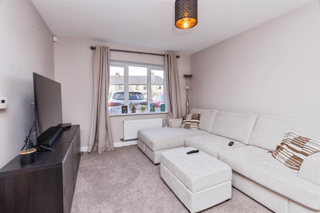 Additional image 4 of Green Lane, Wyke, Bradford