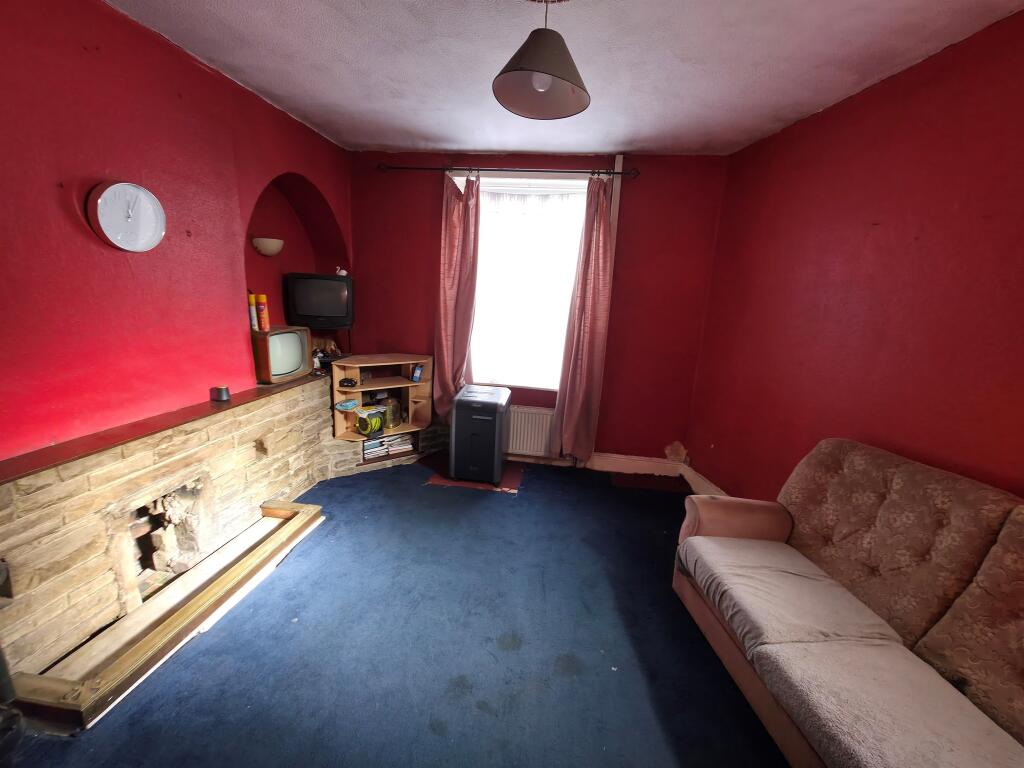 Additional image 2 of Rosebery Avenue, Shipley