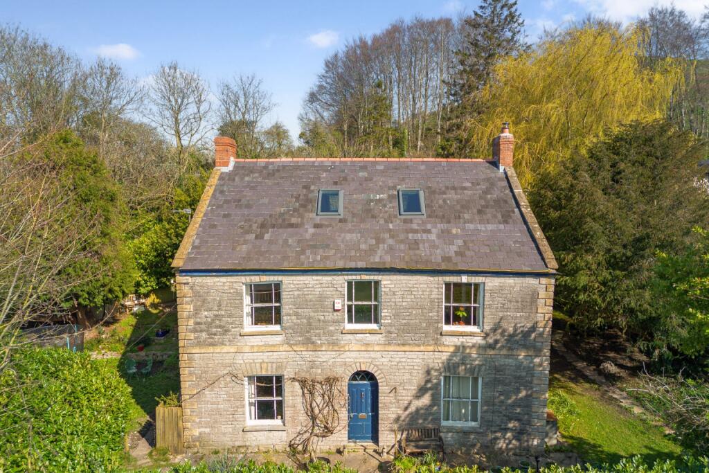 Additional image 2 of Tor Court, Glastonbury