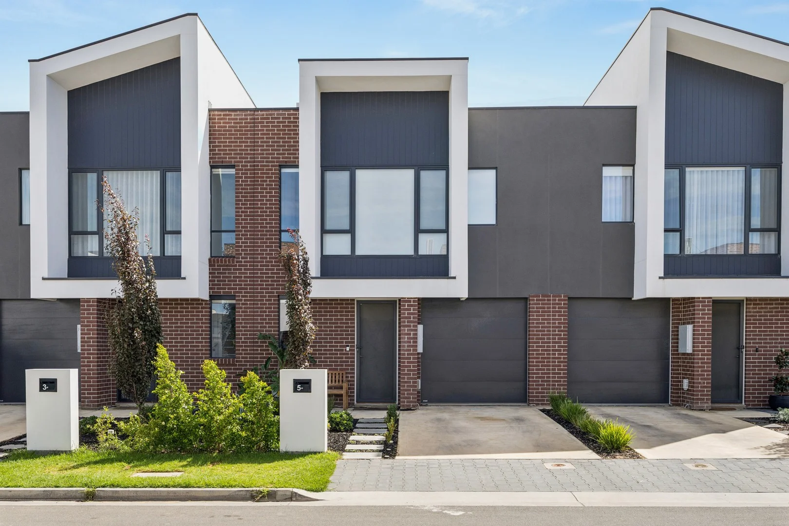 5 Marila Cove, New Port SA 5015