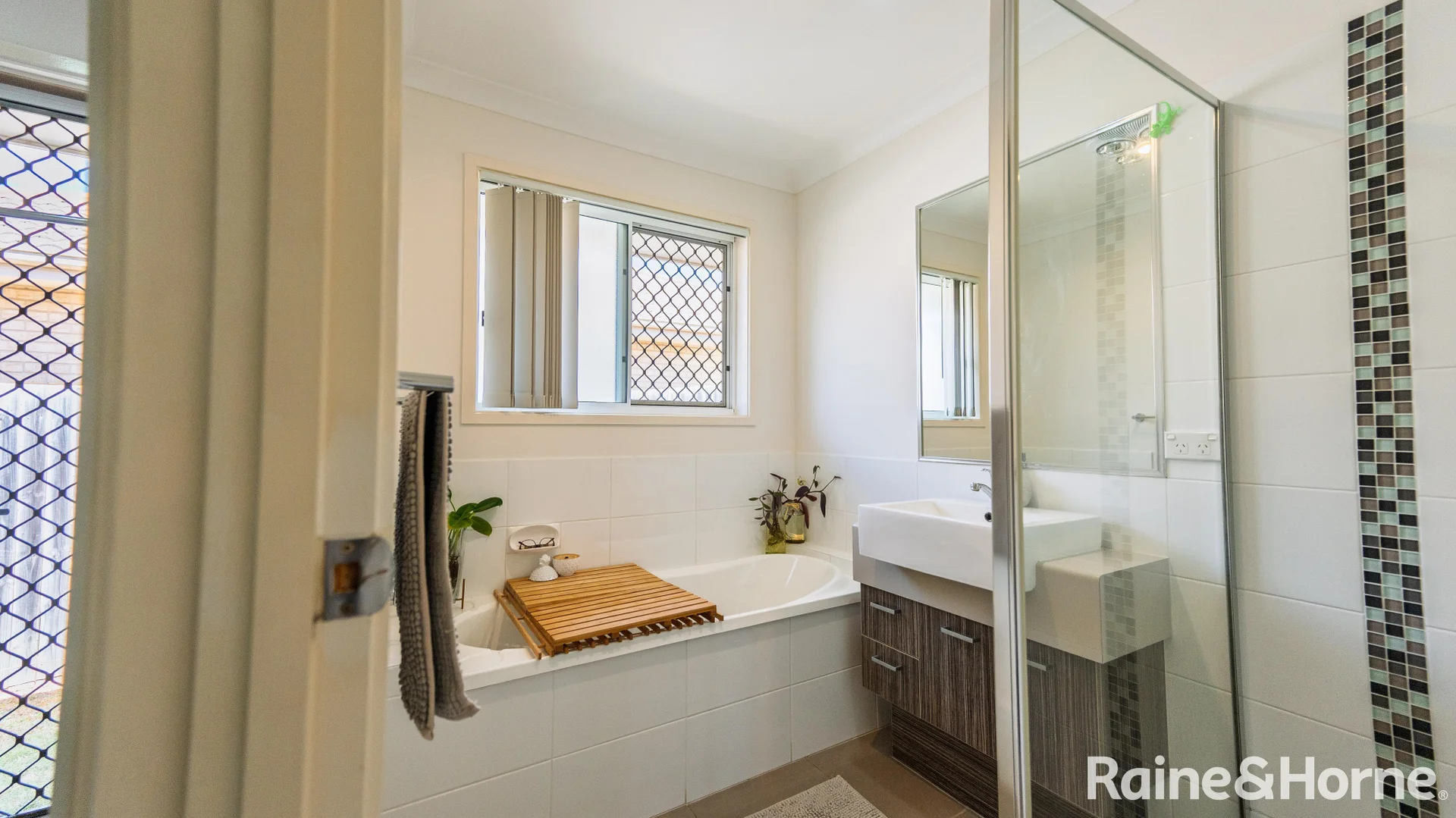 Additional image 19 of 34 Capital Drive, Rosenthal Heights QLD 4370