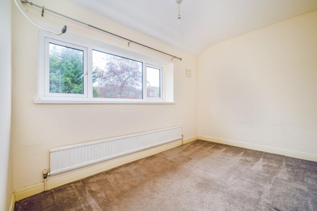 Additional image 13 of Threshfield Crescent, Birkenshaw