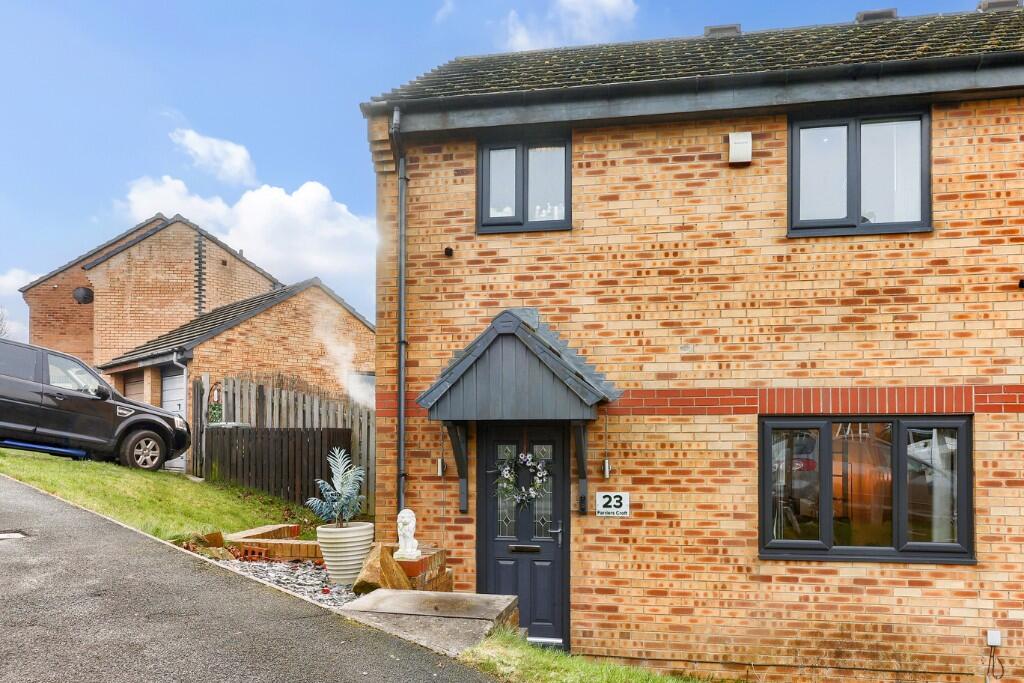 Farriers Croft, BD2 ~ With CORNER PLOT position offering POTENTIAL to extend further~