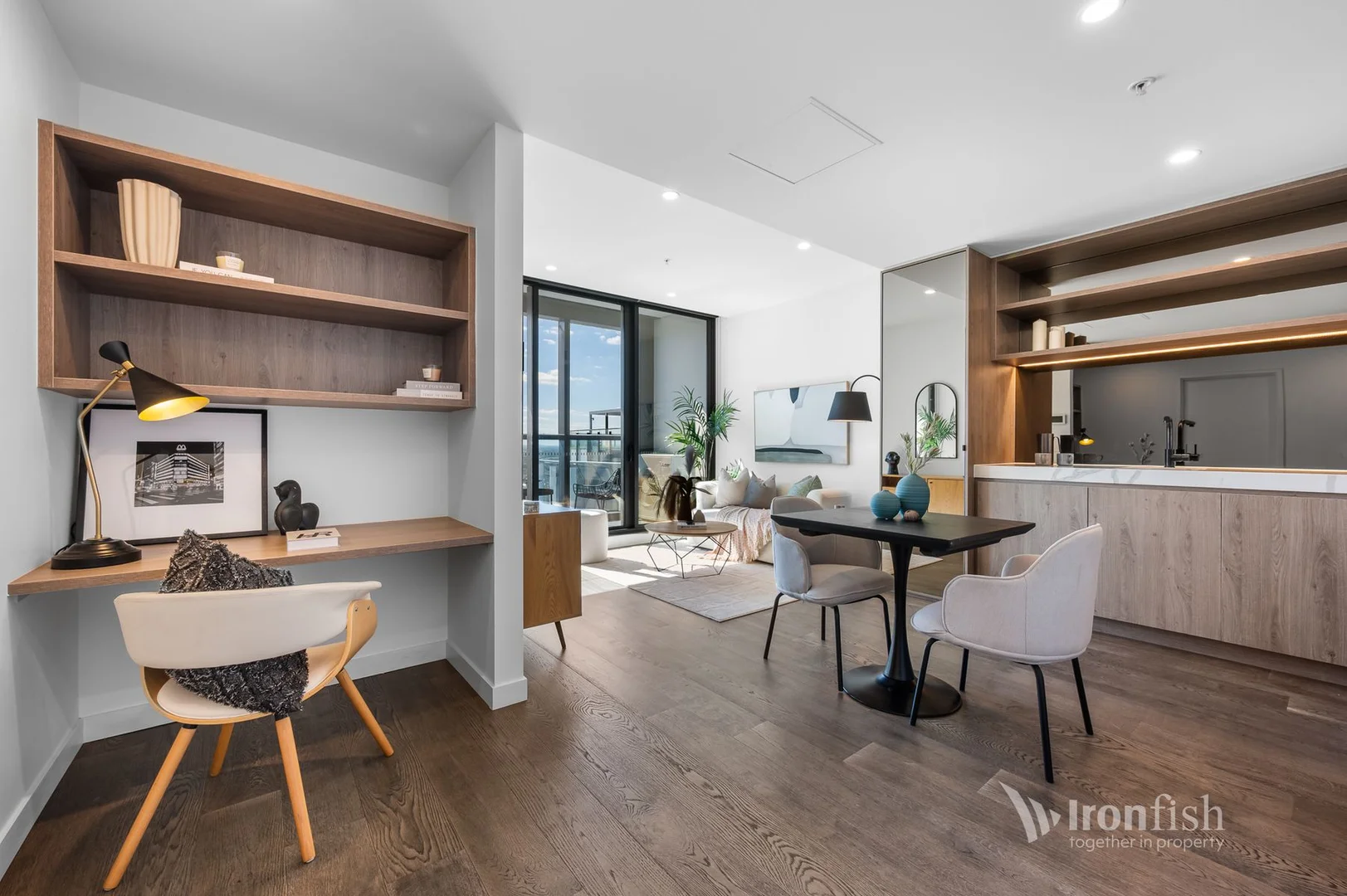 2402/105 Batman Street, West Melbourne VIC 3003 photo 3